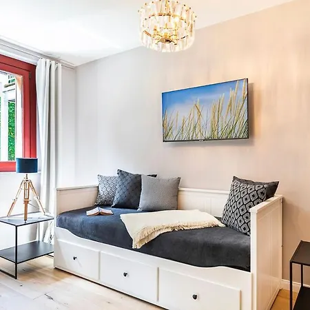 Kreidefelsen Mit Ostseeblick & Golfplatz Haus Fore 302 Апартаменты *