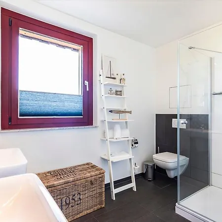 Kreidefelsen Mit Ostseeblick & Golfplatz Haus Fore 302